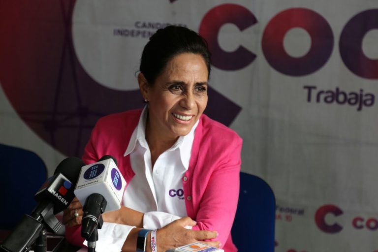 COCOA CALDERON. 25.04 (2)