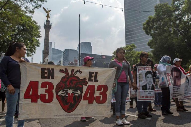 43 ayotzinpa