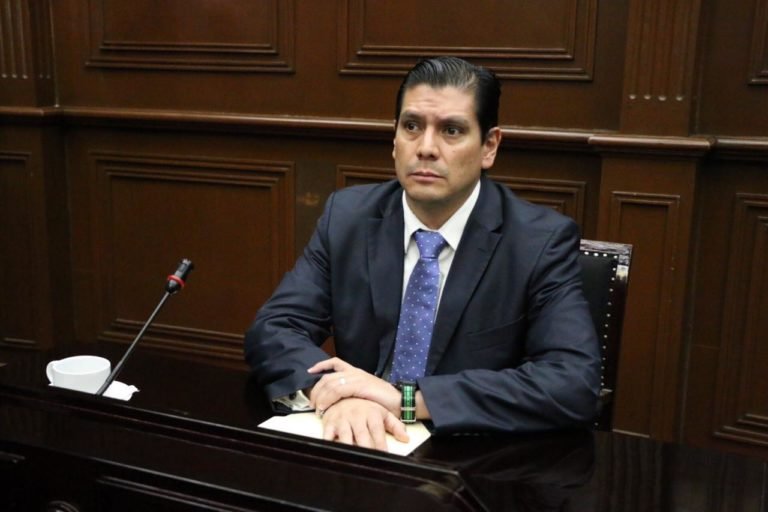 ERNESTO NUEÑE
