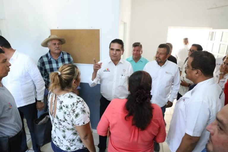 silvano de gira por apatzingan