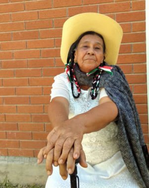 muejer de tirra calliente