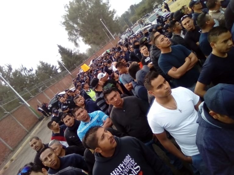 policias