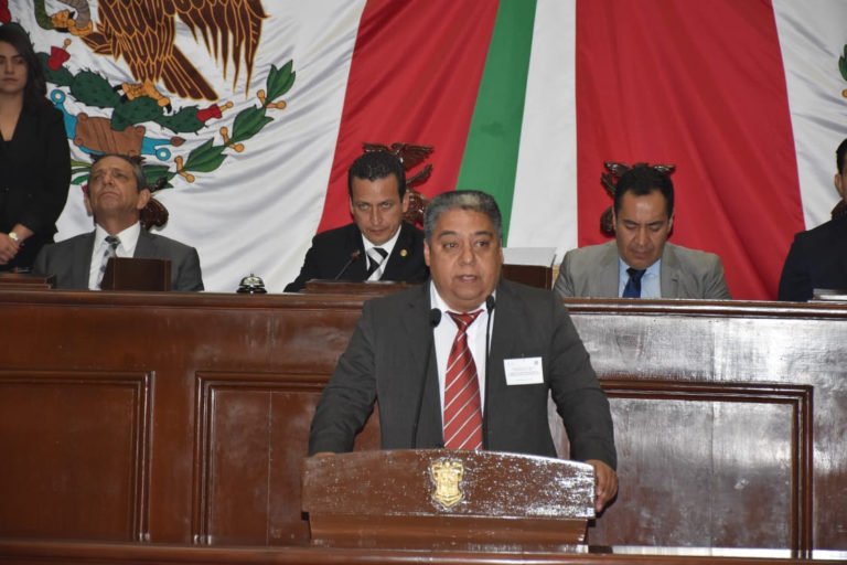 merito educativo Diputados