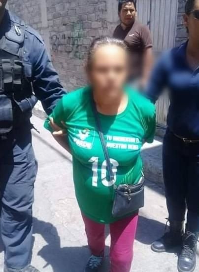 mujer roba bebes
