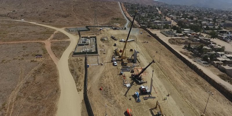 cae la construcción{on