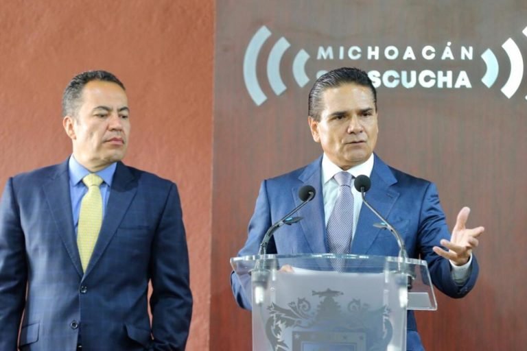 silvano dice ha bajado los indices de pobreza
