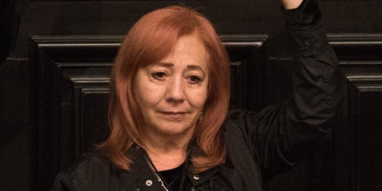 Rosario de piedra siempre si tomara protesta