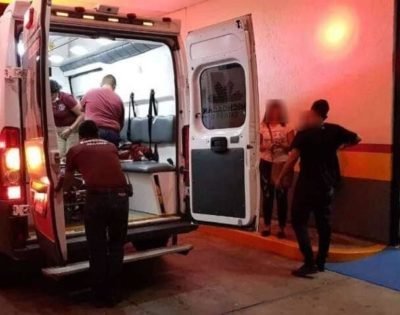 balean a mujer