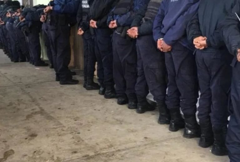 policias requeridos