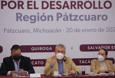 Propone Bedolla potenciar economía de la región Pátzcuaro mediante el turismo
