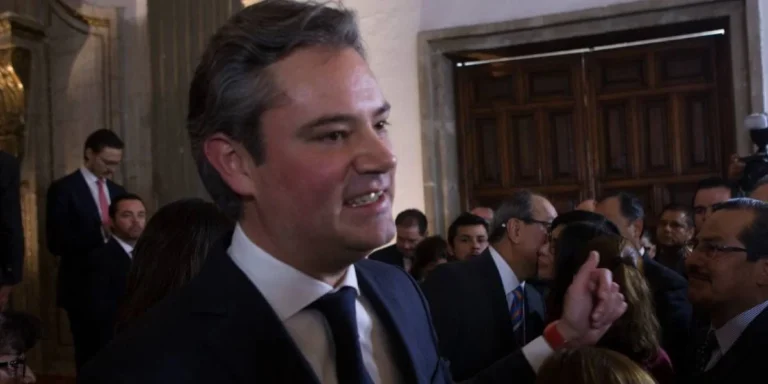 aurelio-nuno-critica-sistema-educativo-amlo
