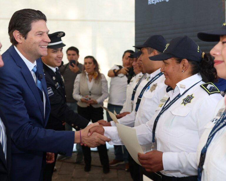 policias