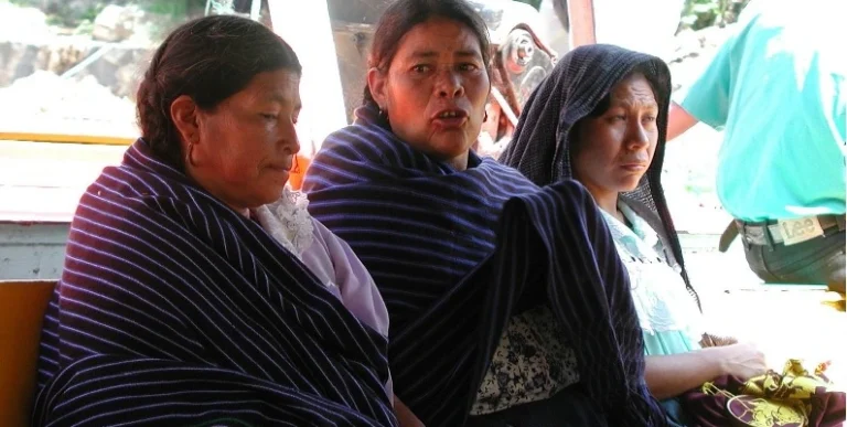 mujeres indigennas