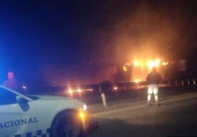 Dos tráileres se incendian en la de Occidente