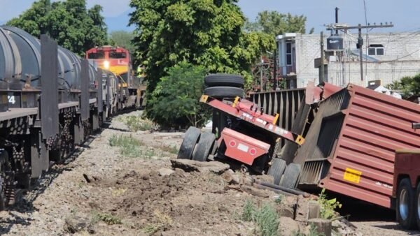 trailer le gana al tren