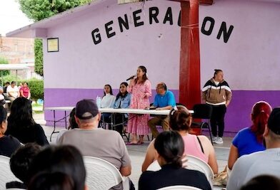 Mónica Valdez visita y apoya a primaria Wenceslao Victoria