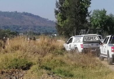 Encuentra el cadáver de un hombre con impactos de bala y con las manos atadas a la espalda.