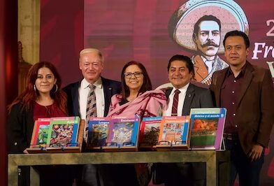 El legado de errores que deja Marx Arriaga en los libros de texto de la SEP