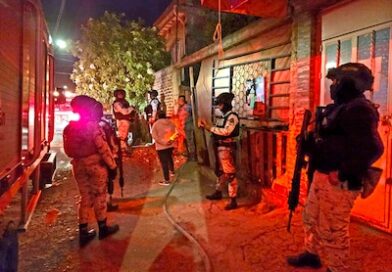 Acciones vecinales y elementos de la Guardia Nacional evitaron tragedia de un incendio en la colonia Revolución