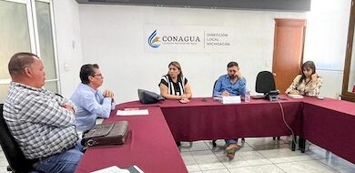 Gestiona Alma Mireya González proyectos hídricos ante Conagua para fortalecer el abastecimiento de agua en Quiroga|