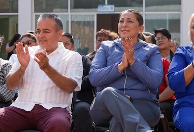 Inaugura Alma Mireya González Estancia Diurna del Adulto Mayor en Quiroga