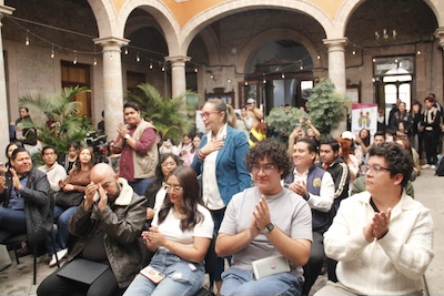 Destacan creación de la Licenciatura en Periodismo en la UMSNH; estudiantes y comunicadores dialogan