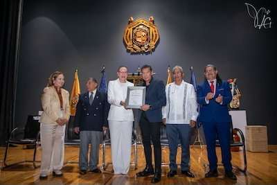 Por primera vez en la historia de la UMSNH, se reconoce la trayectoria y entrega de quienes han dedicado su vida a la radio y la televisión en Michoacán