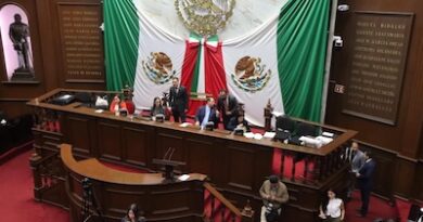 Primarias y secundarias deberán regular uso de Dispositivos Móviles en horario escolar: 76 Legislatura