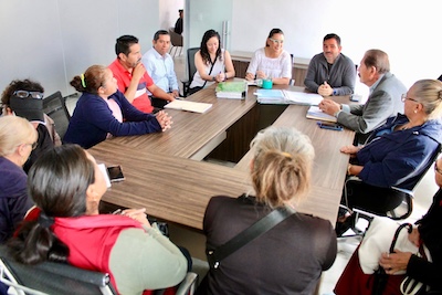 Yankel Benítez escucha necesidades de colonia Fuerza Tarasca