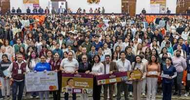 Yaraví Avíla reconoce apoyo de la presidenta Claudia Sheinbaum a jóvenes nicolaitas con beca Gertrudis Bocanegra