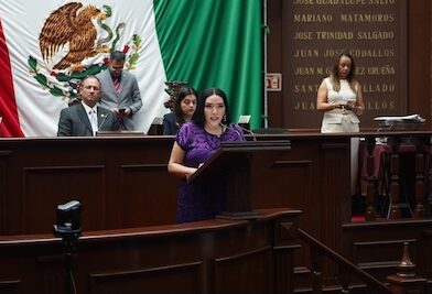 Propone Adriana Campos Huirache garantizar atención integral a mujeres en climaterio y menopausia