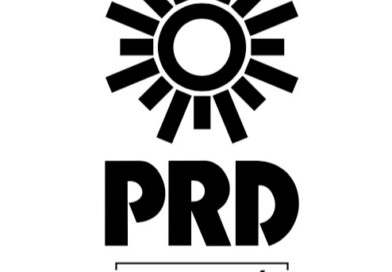 Octavio Ocampo propone proteger los saberes del mezcal michoacano