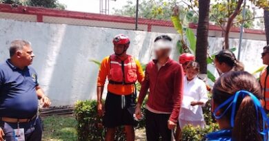 Marina evacúa a tripulante lesionado de buque mercante en Lázaro Cárdenas