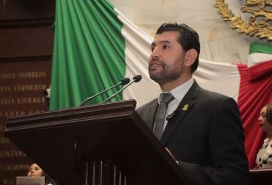 Propone Octavio Ocampo cárcel para el “halconeo digital” y el espionaje con cámaras ilegales en Michoacán