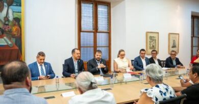 Gobierno de Michoacán instala mesa de diálogo para destrabar huelga en la UMSNH: Raúl Zepeda