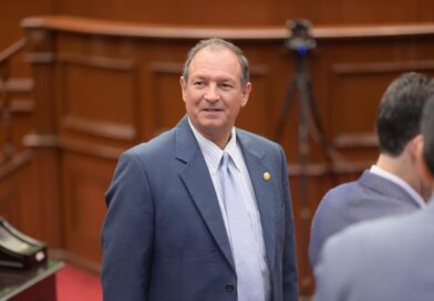 David Martínez Gowman presenta iniciativa para dar certeza jurídica al patrimonio de las familias michoacanas