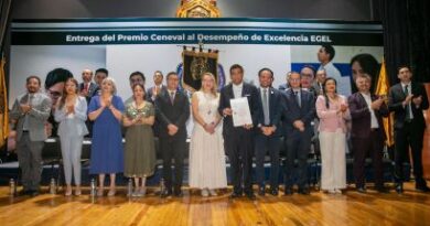 Egresados nicolaitas altamente competitivos a nivel nacional; recibirán premio al excedencia EGEL.
