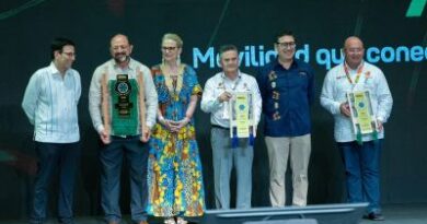 Premian a Michoacán por la Monarca como la mejor experiencia natural de México