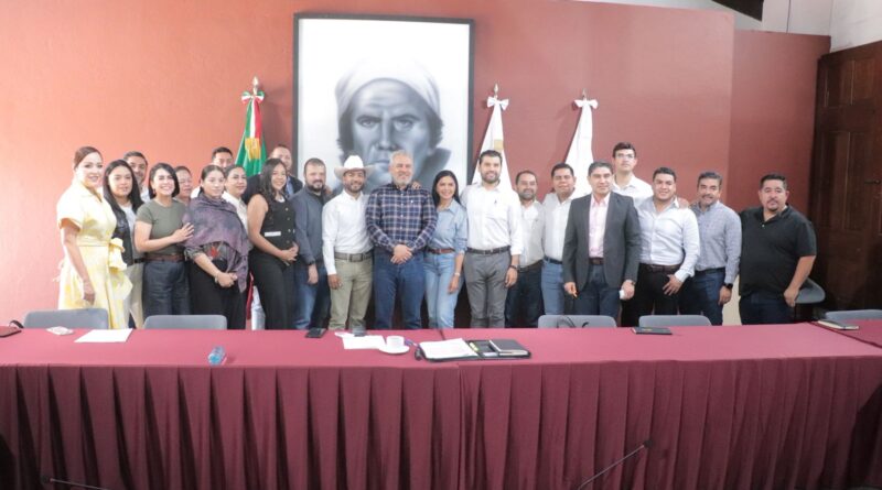 «Nuestros alcaldes son el orgullo del PRD y motor de Michoacán»: Octavio Ocampo