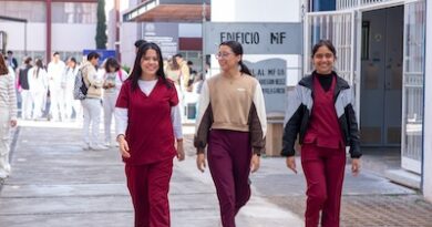 ¿Egresaste de la UMSNH?, participa en la campaña institucional de seguimiento de egresados. ¿Egresaste de la UMSNH?, participa en la campaña institucional de seguimiento de egresados.