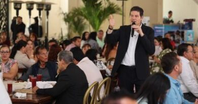 Alfonso Martínez reconoce a maestras y maestros como formadores del futuro de Morelia