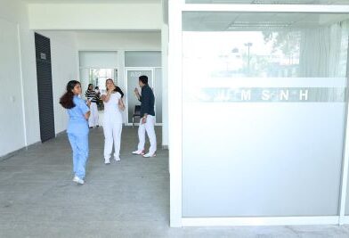 Estudiantes de odontología y de enfermería contarán con mejores espacios para su formación; Edificio de la salud en construcción.