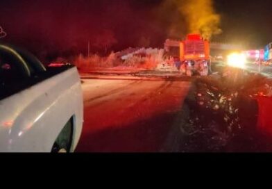 Se incendian dos máquinas de construcción sobre la autopista Siglo XXI