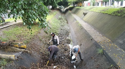 Realiza Gobierno de Morelia limpieza preventiva en canal Fray Antonio de San Miguel