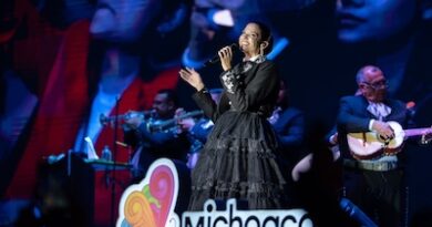 Natalia Jiménez estremece al Palacio del Arte en el cierre de conciertos del Jalo Futbolero