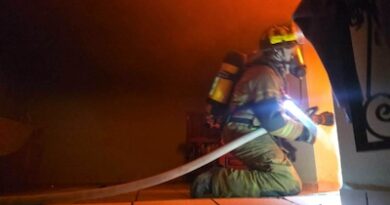 Incendio en vivienda moviliza a cuerpos de emergencia en Morelia Incendio en vivienda moviliza a cuerpos de emergencia en Morelia