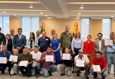 Gobierno de Morelia apuesta al desarrollo laboral; entrega constancias de Hombres al 1000×10