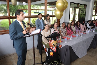 Reconoce Octavio Ocampo a las educadoras del oriente como el pilar fundamental de la niñez