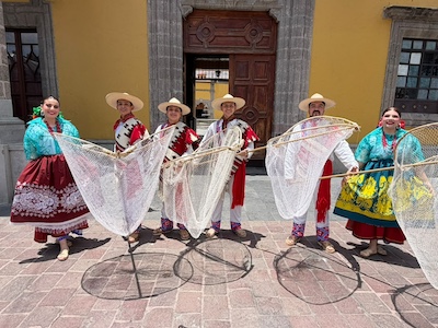 Ballet Folklórico del Ayuntamiento de Morelia conquista al público de Coyoacán