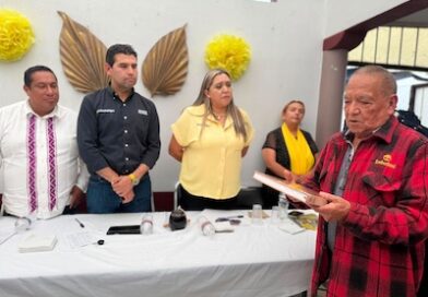 Sectores sociales de Paracho plantean necesidades; Octavio Ocampo anuncia iniciativa para fortalecer la actividad artesanal